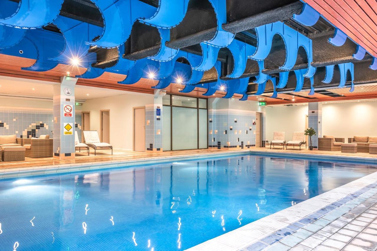 Coppid Beech Hotel Бракнел Екстериор снимка