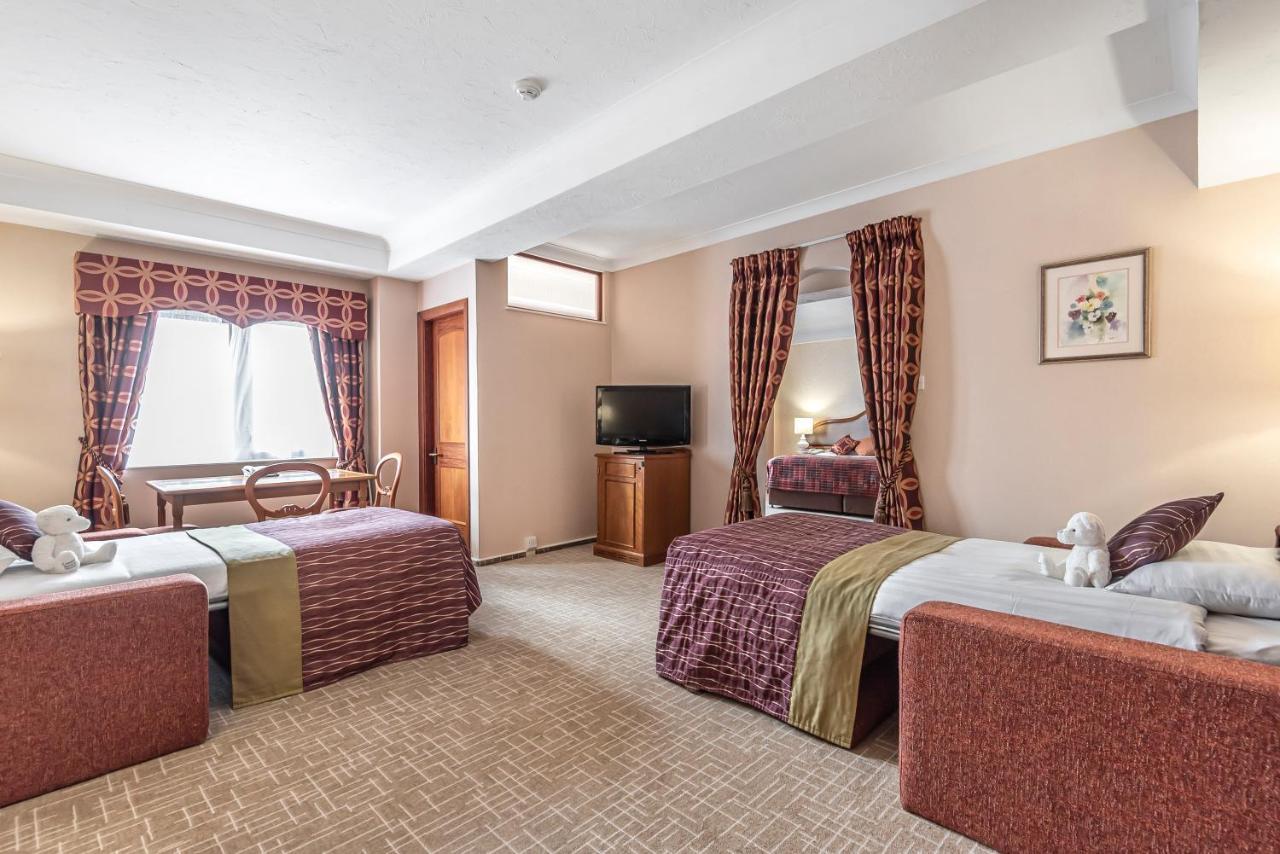 Coppid Beech Hotel Бракнел Екстериор снимка