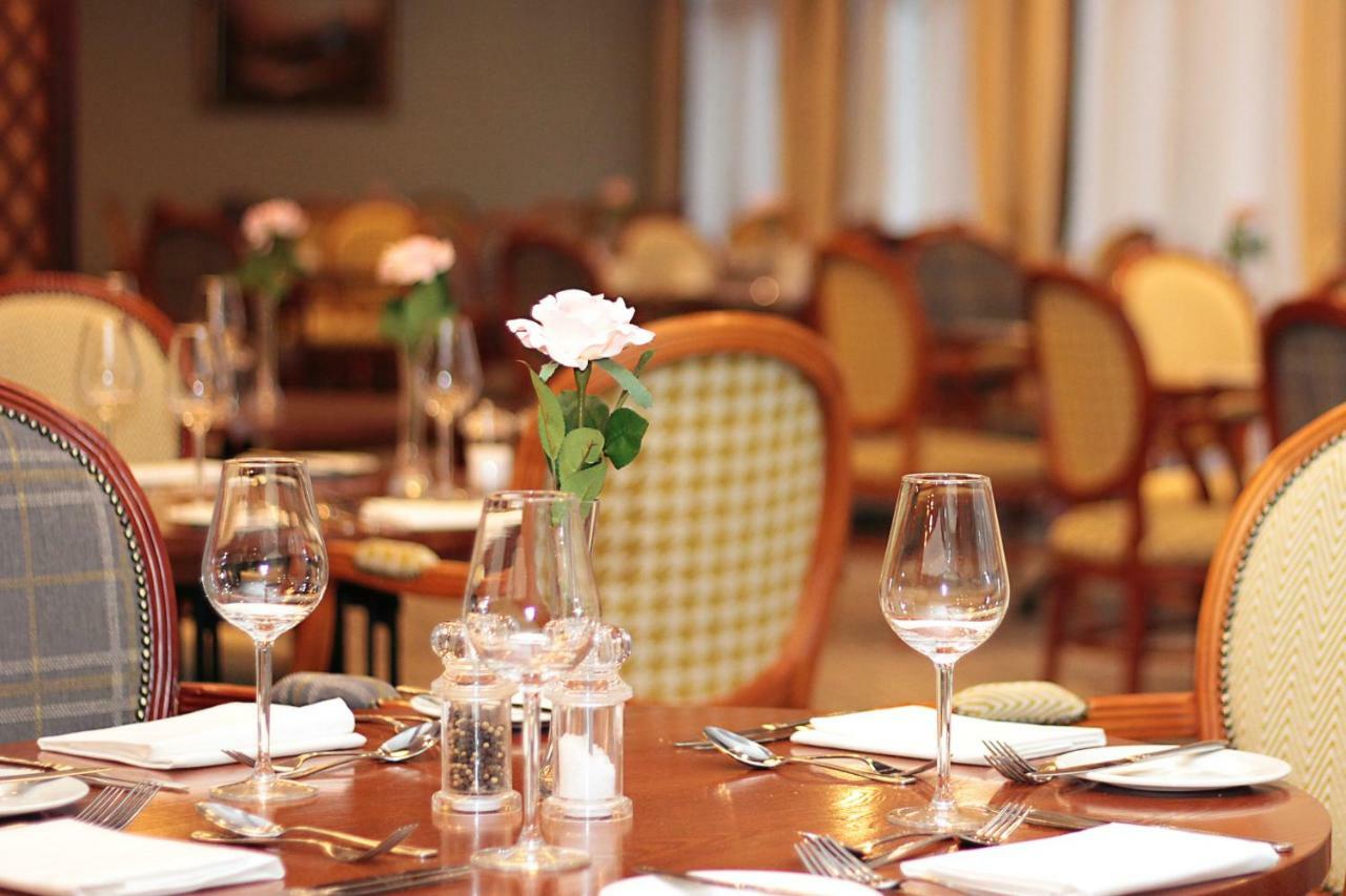 Coppid Beech Hotel Бракнел Екстериор снимка