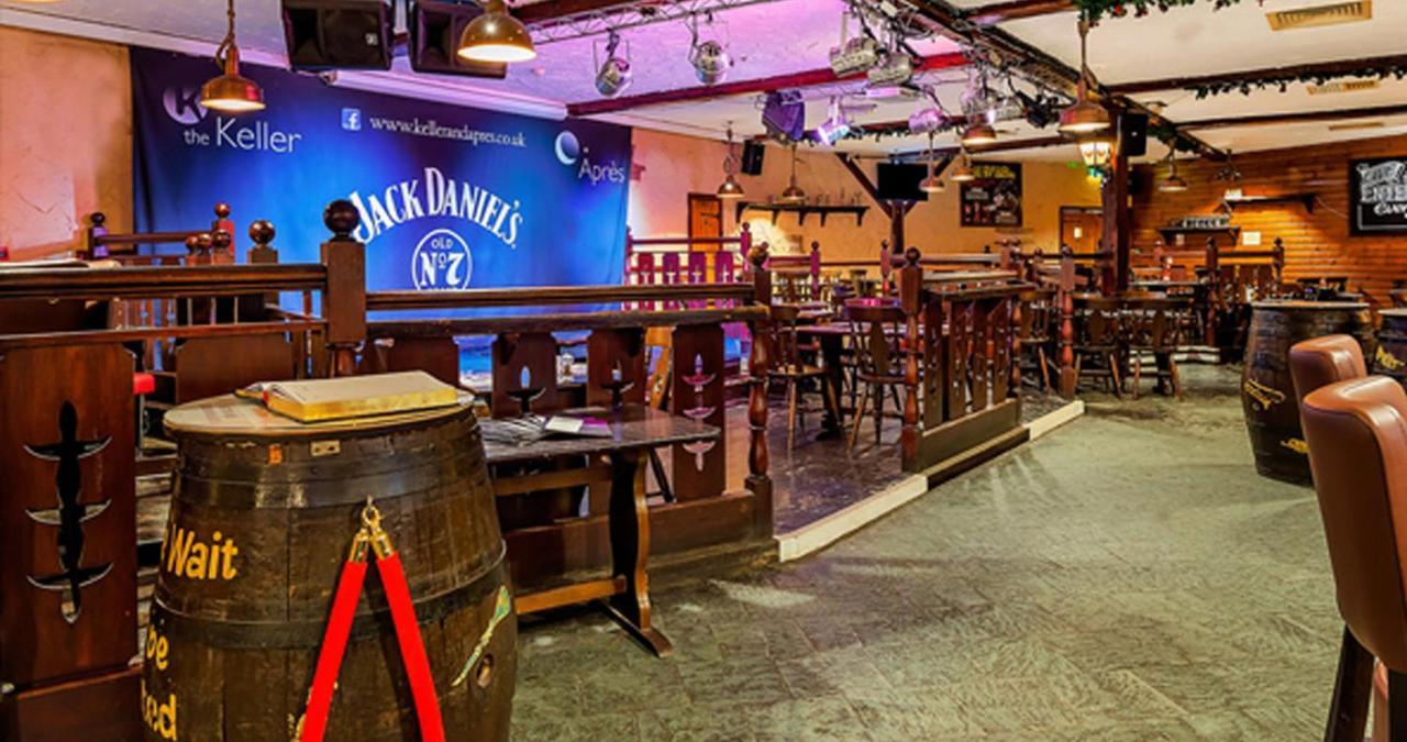 Coppid Beech Hotel Бракнел Екстериор снимка
